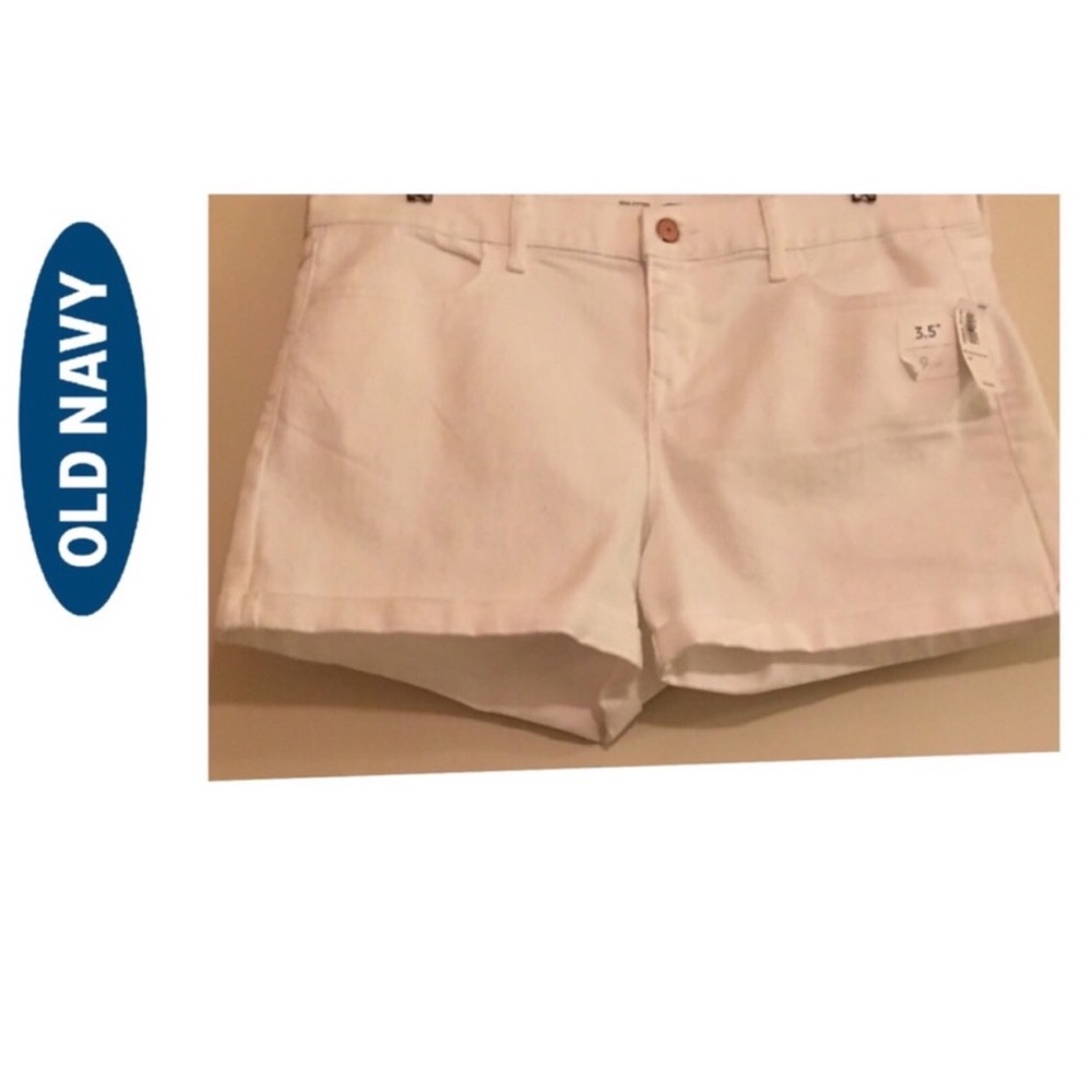 Old Navy Sz 14 Semi Fitted Stretch Shorts White